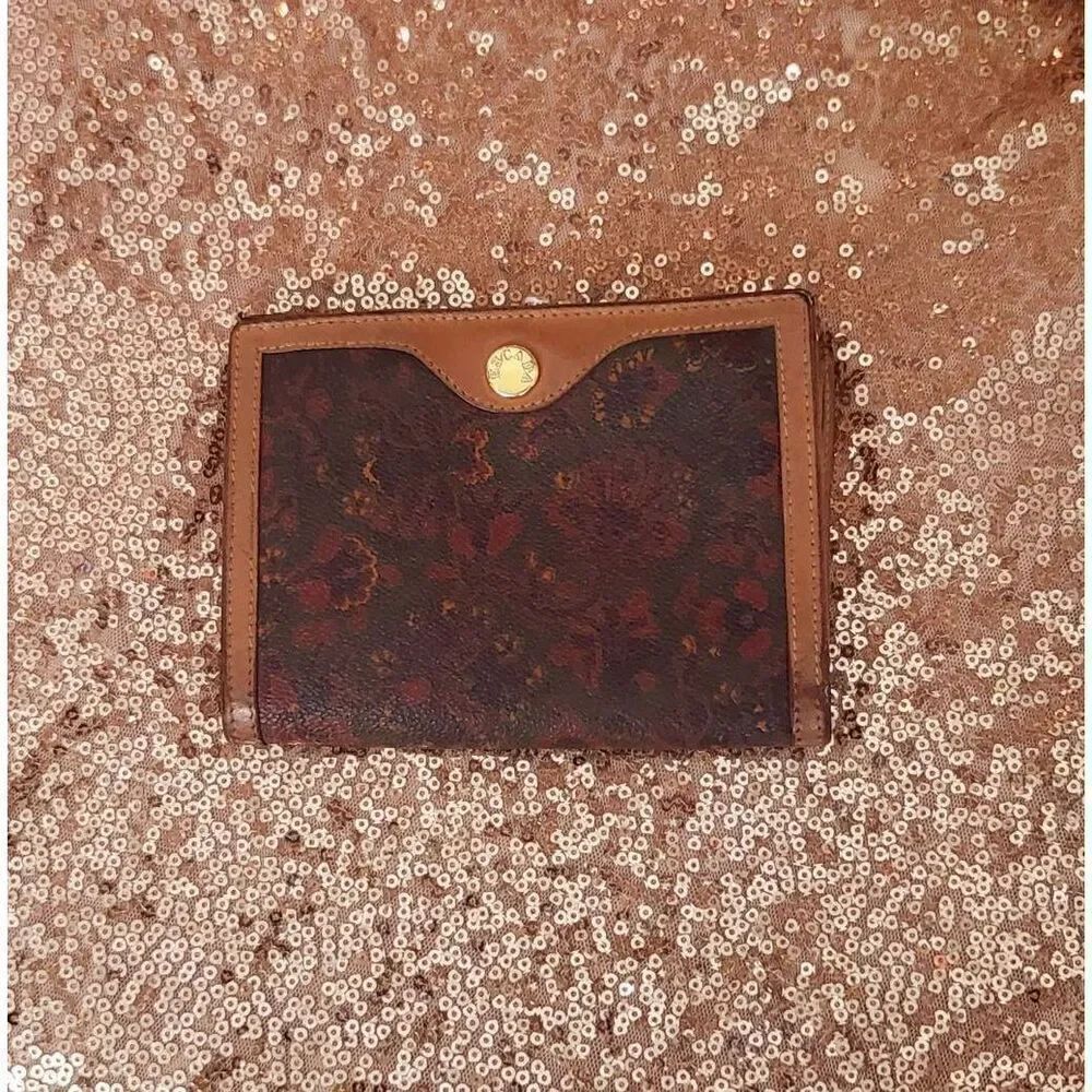 Escada wallet